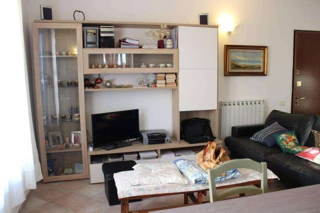 appartamento in vendita a Fosdinovo in zona Caniparola