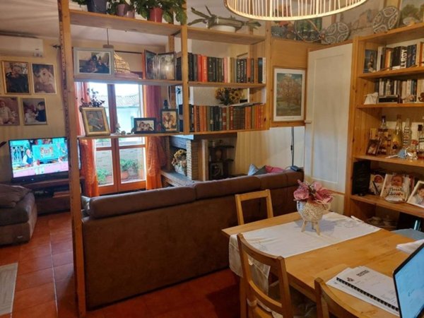 appartamento in vendita a Fosdinovo in zona Caniparola
