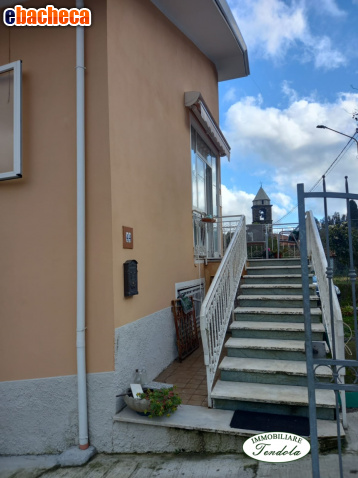 casa indipendente in vendita a Fosdinovo in zona Carignano