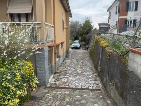 casa indipendente in vendita a Fosdinovo