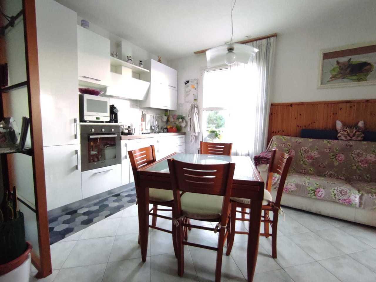 appartamento in vendita a Fosdinovo in zona Caniparola