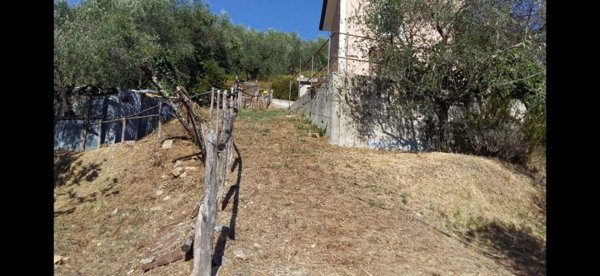 casa indipendente in vendita a Fosdinovo