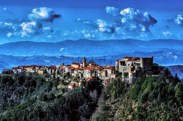 casa indipendente in vendita a Fosdinovo