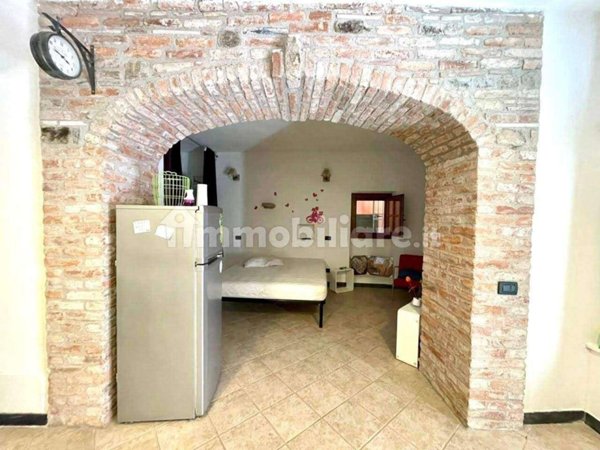 appartamento in vendita a Fosdinovo in zona Giucano