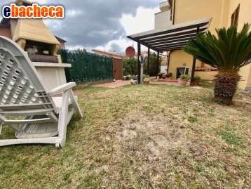 appartamento in vendita a Fosdinovo in zona Caniparola