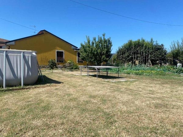 casa indipendente in vendita a Fosdinovo in zona Caniparola