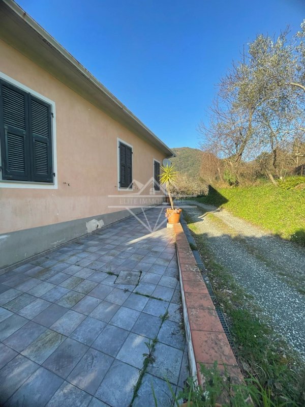 casa indipendente in vendita a Fosdinovo