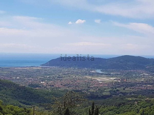 casa indipendente in vendita a Fosdinovo in zona Caniparola