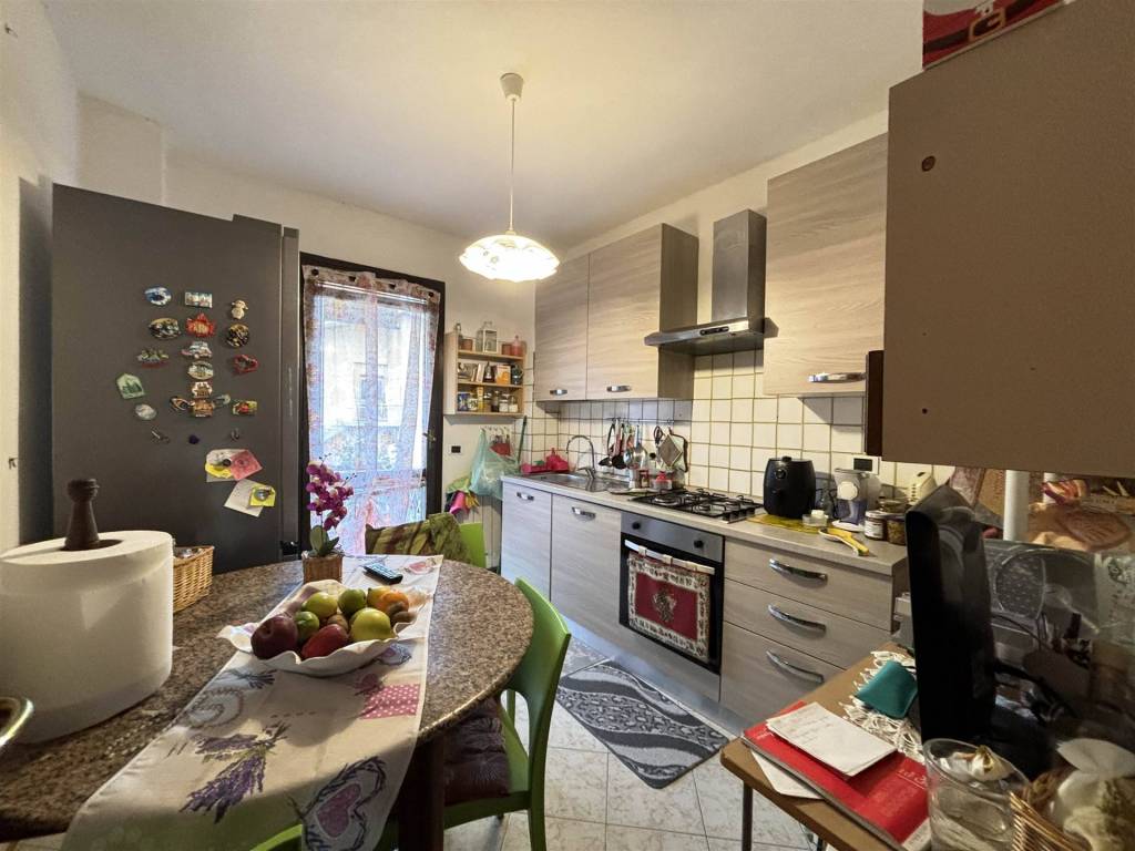 appartamento in vendita a Fosdinovo in zona Caniparola