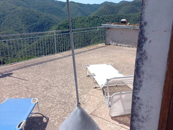 casa indipendente in vendita a Fosdinovo