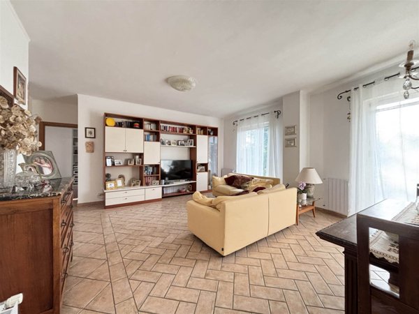 casa indipendente in vendita a Fosdinovo in zona Caniparola