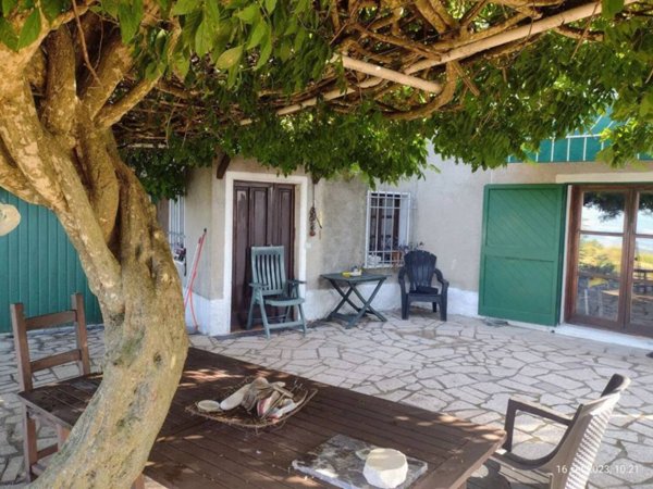 casa indipendente in vendita a Fosdinovo