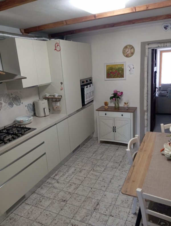 casa indipendente in vendita a Fosdinovo in zona Caniparola