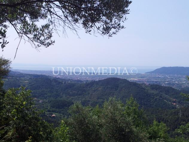 casa indipendente in vendita a Fosdinovo in zona Canepari
