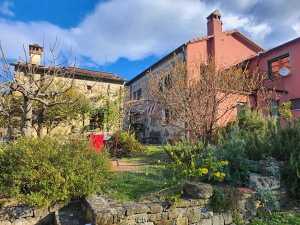 casa indipendente in vendita a Fosdinovo