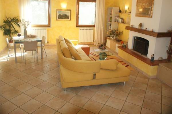 casa indipendente in vendita a Fosdinovo