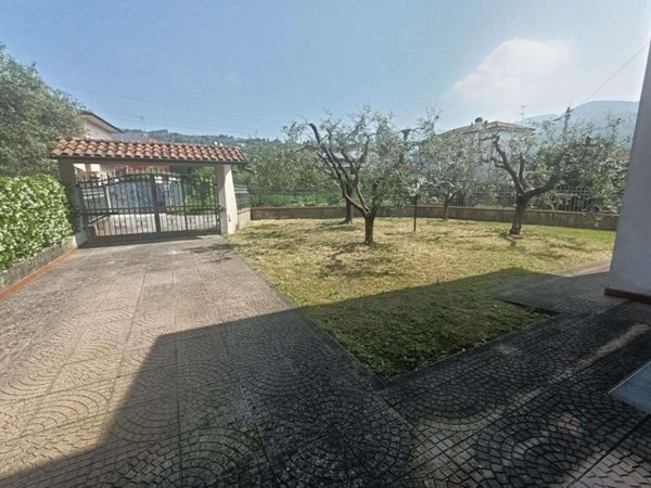 casa indipendente in vendita a Fosdinovo in zona Caniparola