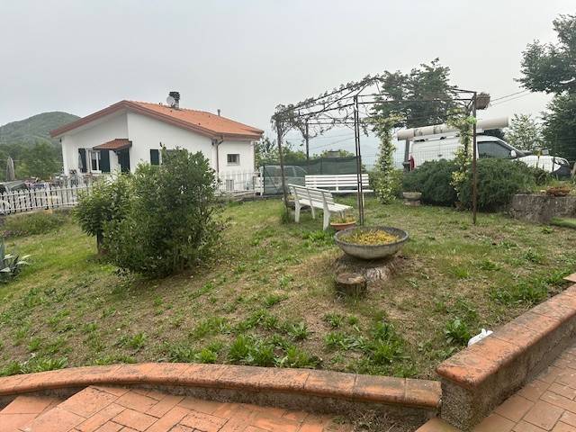 casa indipendente in vendita a Fosdinovo