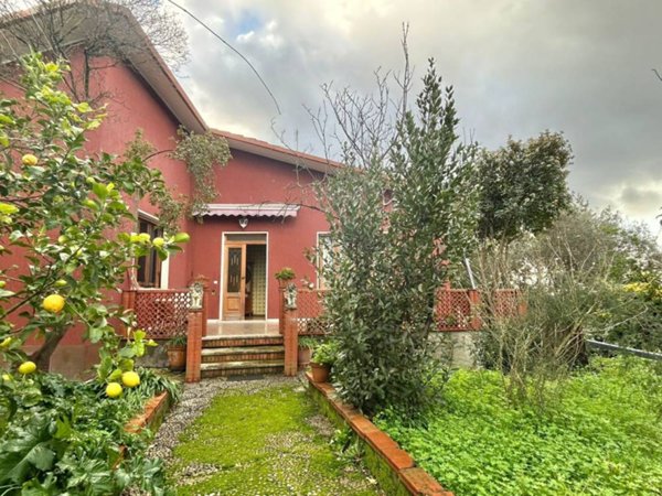 appartamento in vendita a Fosdinovo
