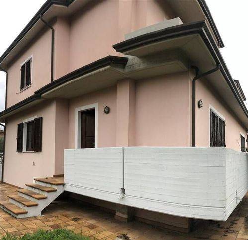 casa indipendente in vendita a Fosdinovo in zona Caniparola