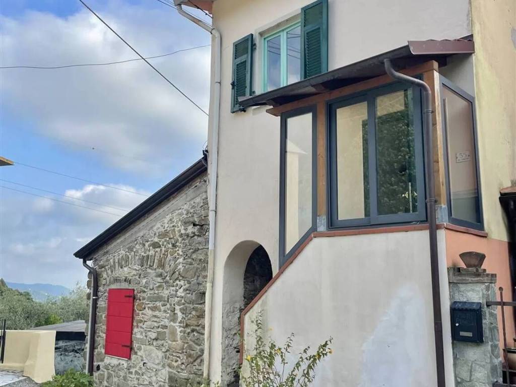 casa indipendente in vendita a Fosdinovo