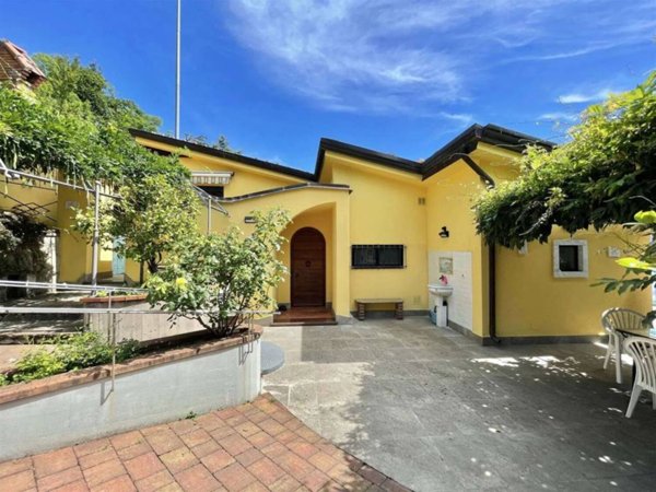 casa indipendente in vendita a Fosdinovo