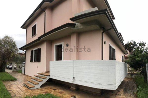 casa indipendente in vendita a Fosdinovo in zona Caniparola