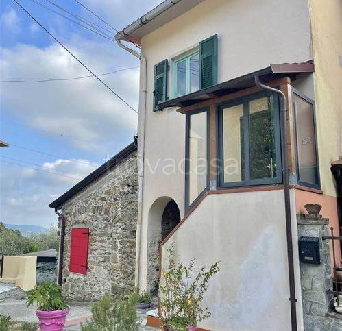 casa indipendente in vendita a Fosdinovo