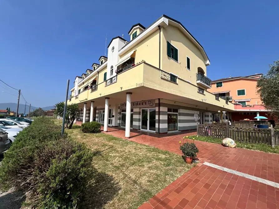 appartamento in vendita a Fosdinovo in zona Caniparola