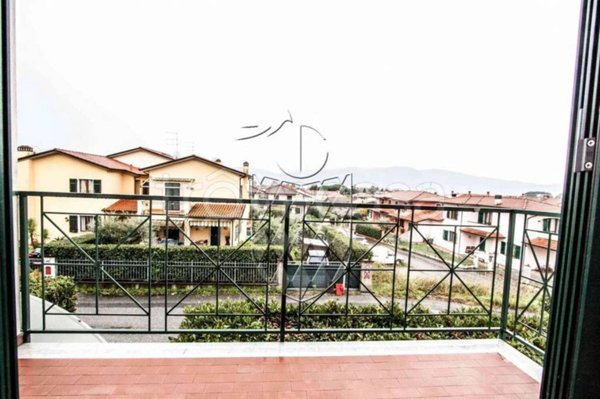 appartamento in vendita a Fosdinovo in zona Caniparola