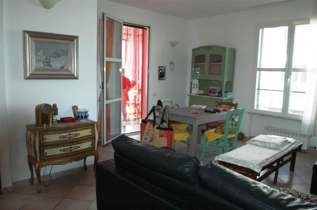 appartamento in vendita a Fosdinovo in zona Caniparola