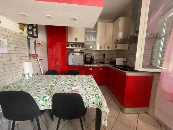 appartamento in vendita a Fosdinovo in zona Caniparola