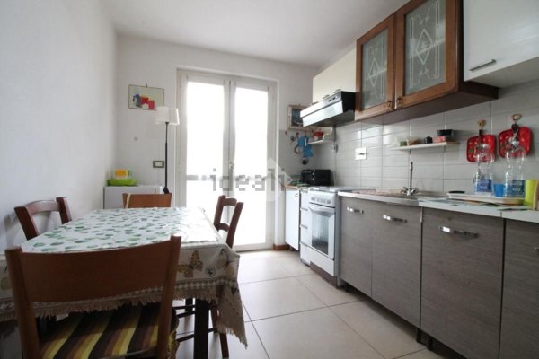 appartamento in vendita a Fosdinovo in zona Caniparola