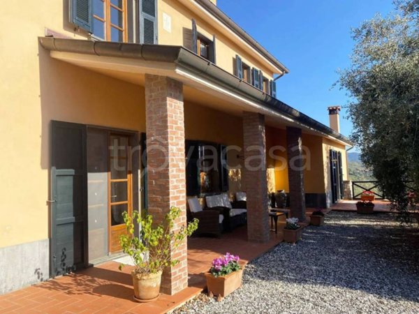 casa indipendente in vendita a Fosdinovo in zona Caniparola