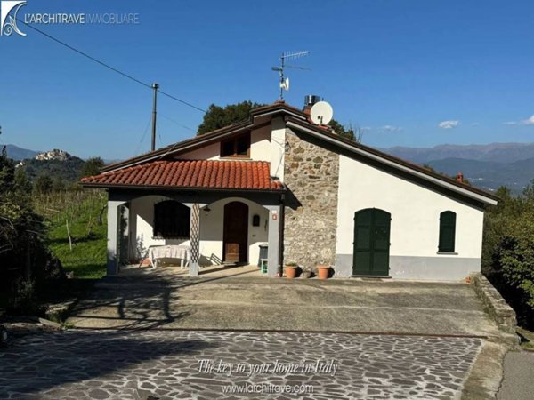 casa indipendente in vendita a Fosdinovo