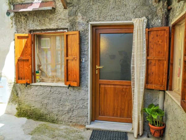 casa semindipendente in vendita a Fosdinovo