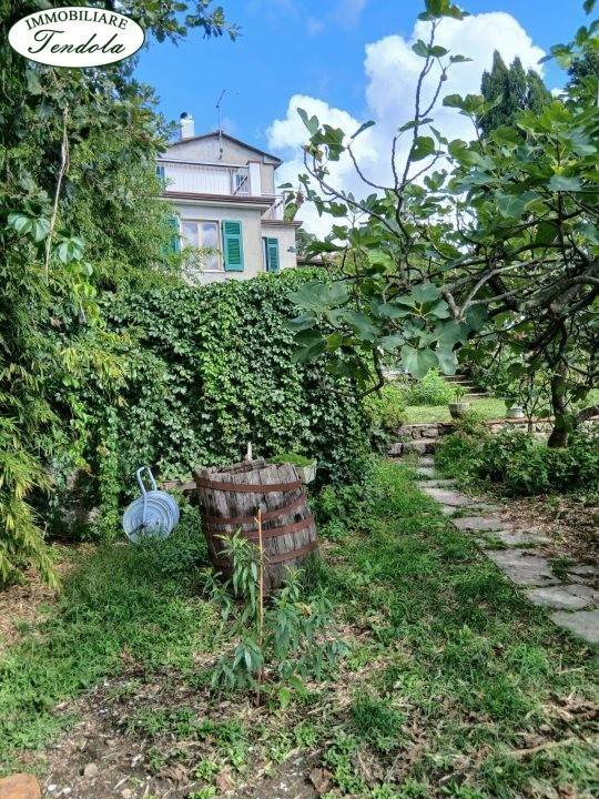 casa indipendente in vendita a Fosdinovo in zona Caniparola