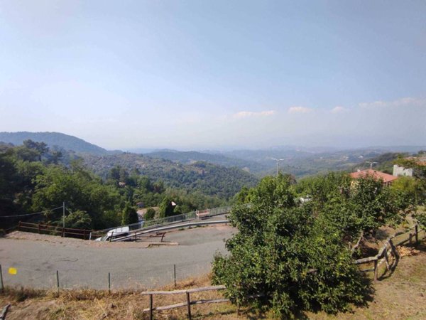 appartamento in vendita a Fosdinovo in zona Tendola