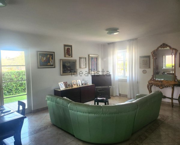 casa indipendente in vendita a Fosdinovo in zona Caniparola