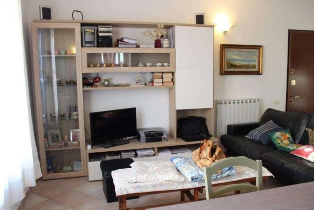 appartamento in vendita a Fosdinovo in zona Caniparola