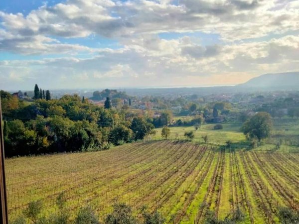casa indipendente in vendita a Fosdinovo in zona Caniparola