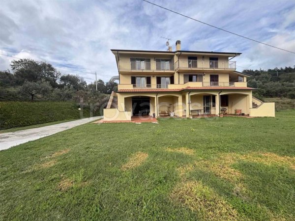 casa indipendente in vendita a Fosdinovo