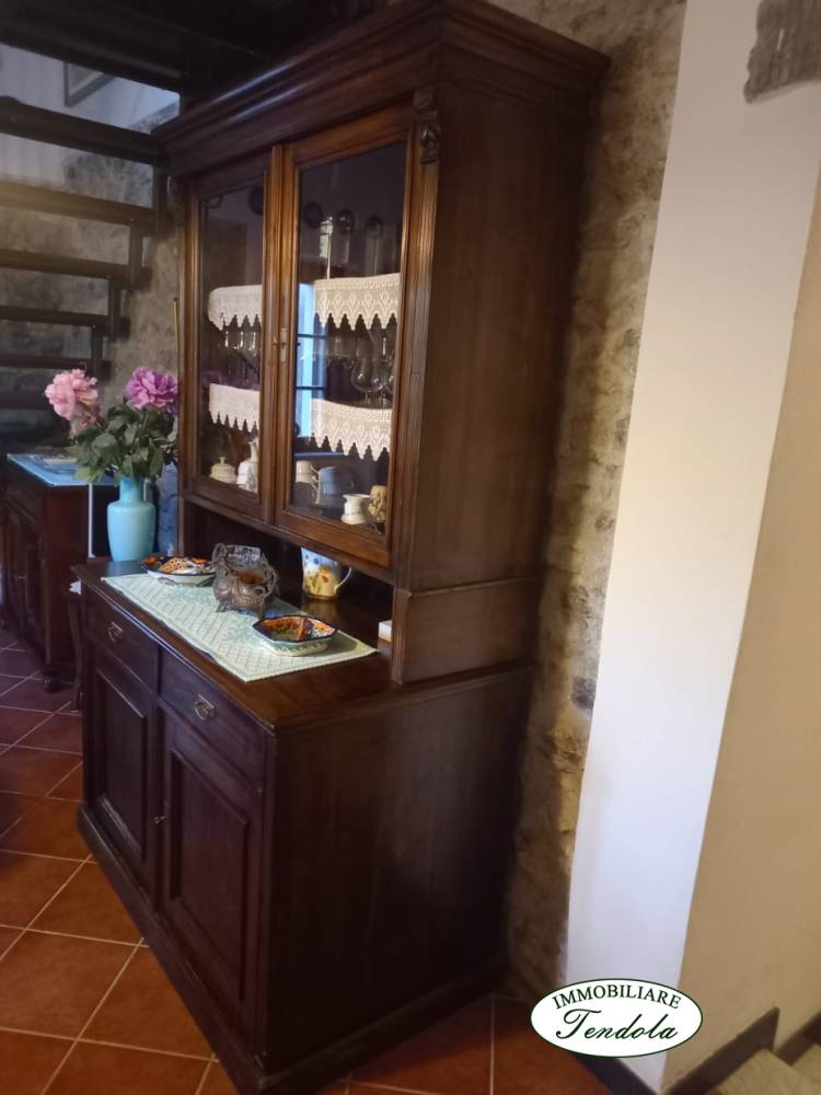 appartamento in vendita a Fosdinovo in zona Giucano