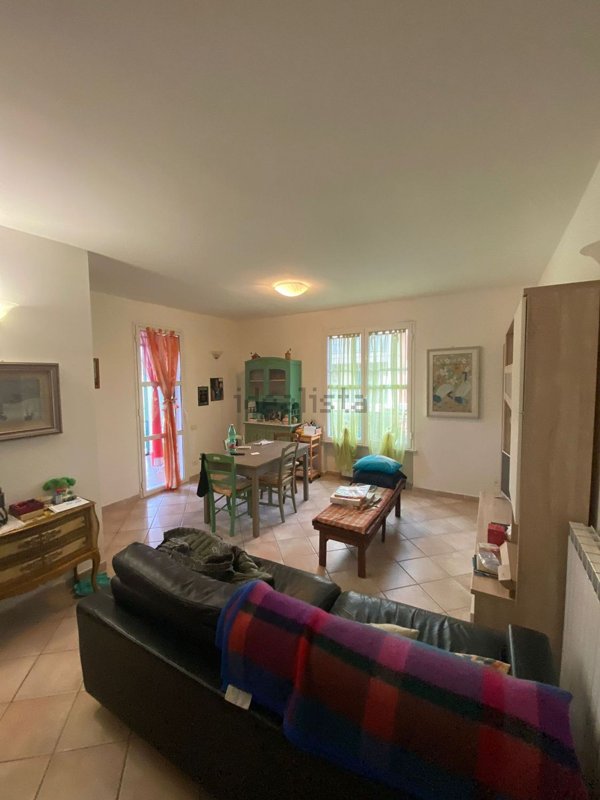 appartamento in vendita a Fosdinovo in zona Caniparola