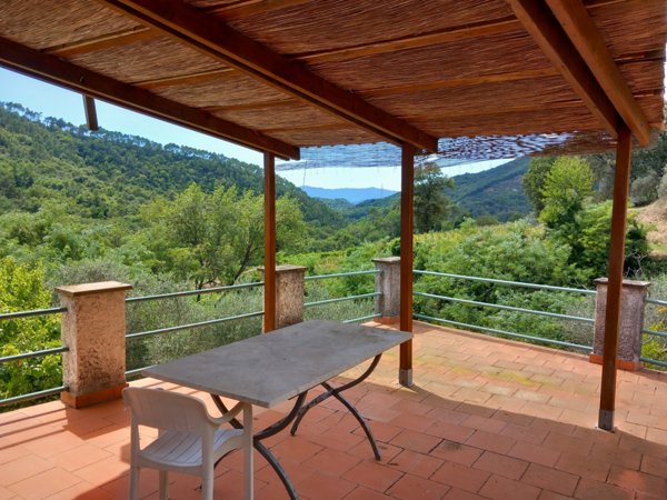 casa indipendente in vendita a Fosdinovo