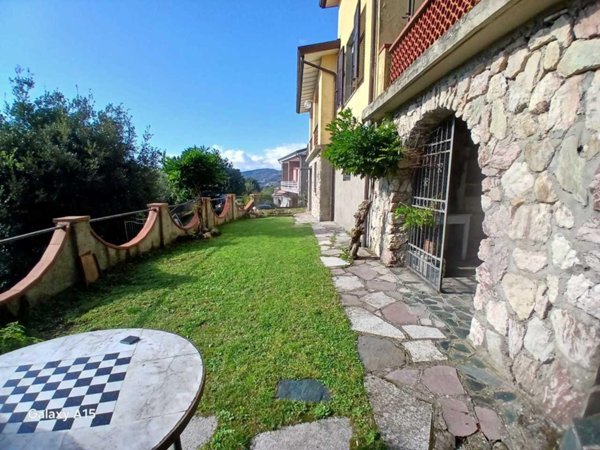 casa indipendente in vendita a Fosdinovo