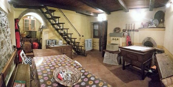 casa indipendente in vendita a Fosdinovo in zona Tendola