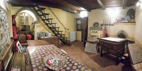 casa indipendente in vendita a Fosdinovo in zona Tendola