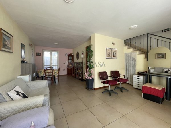 appartamento in vendita a Fosdinovo in zona Caniparola