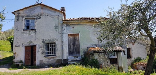 casale in vendita a Fosdinovo